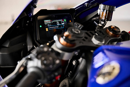Мотоцикл Yamaha R9